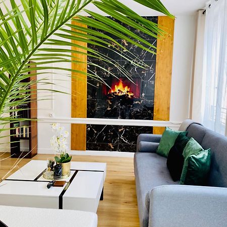 Bel Appartement Pour 2 Personnes Vue Laterale Sur Le Port Le Tréport Exterior foto